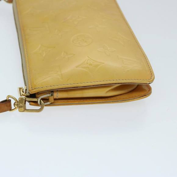LOUIS VUITTON Monogram Vernis Lexington Pouch Beige M91010 LV Auth 69402 - Picture 4 of 16